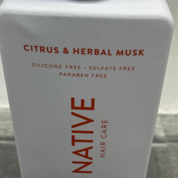 Native Hair Citrus & Herbal Musk Daily Clean Conditioner 16.5 FL oz. {27}. - Picture 3 of 9